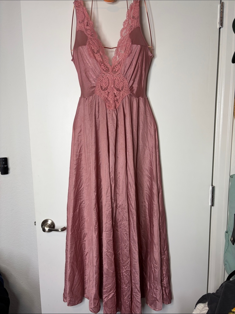 Vintage Olga Dusty Rose Lace-Detail full grand gown size large